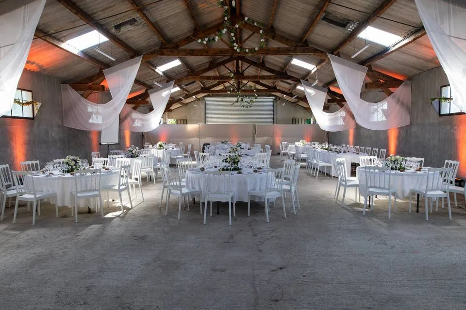 Pièce principale (200 perso) - Domaine de Bourdale-Dufau Lieu de réception